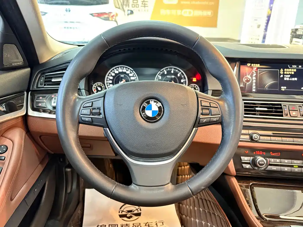 BMW 5 Series — миниатюра 18