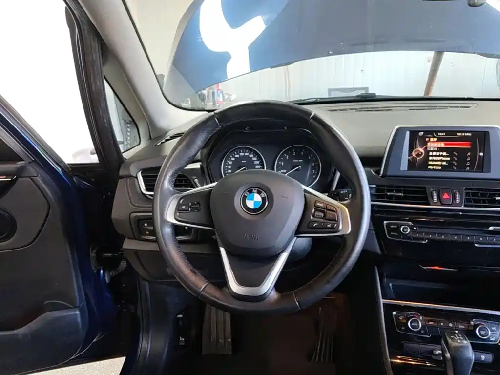 BMW 2 Series Active Tourer (Import) — миниатюра 11