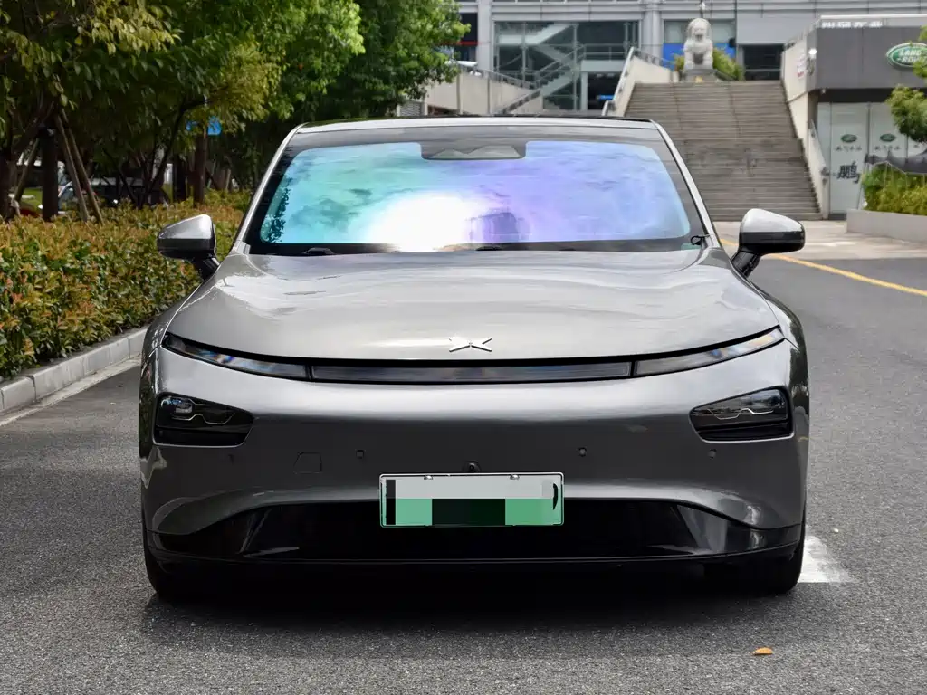 XPeng P7 — миниатюра 4