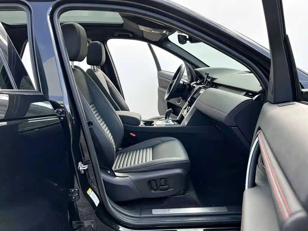 Land Rover Discovery Sport — миниатюра 6