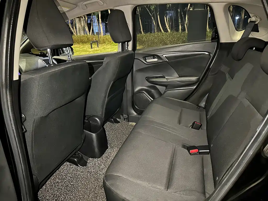 Honda Fit — миниатюра 4