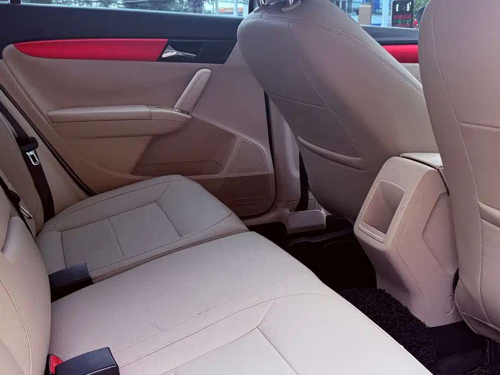 Volkswagen Lavida — миниатюра 12