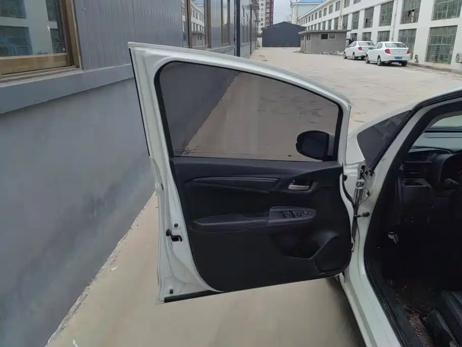 Honda Fit — миниатюра 7
