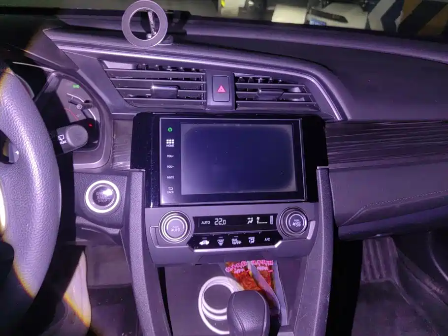 Honda Civic — миниатюра 13