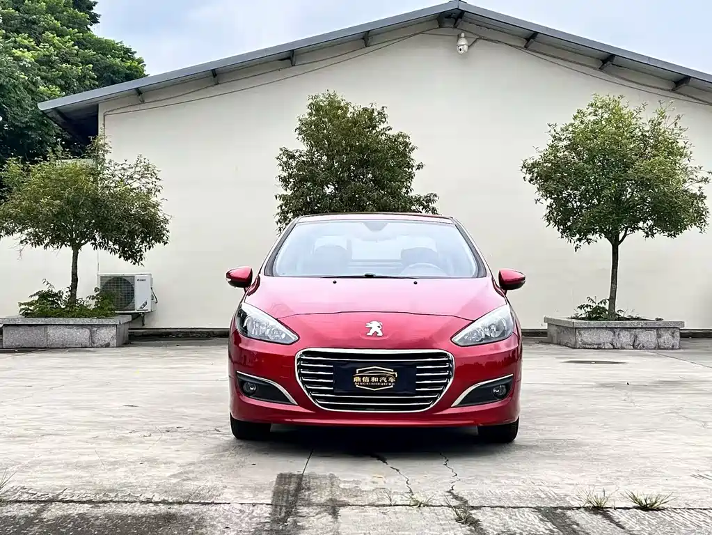 Peugeot 308 2014 1.6L MT