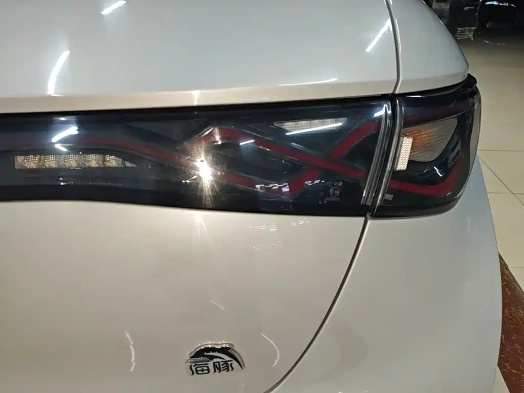 BYD Dolphin — миниатюра 8