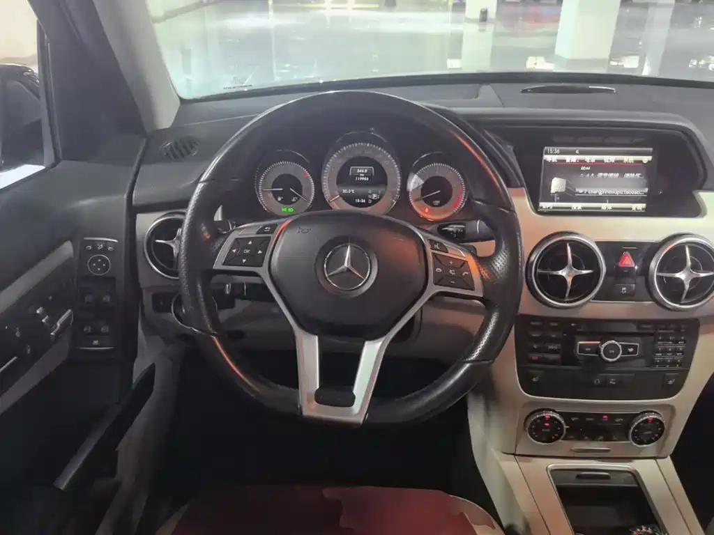 Mercedes-Benz GLK-Class — миниатюра 11