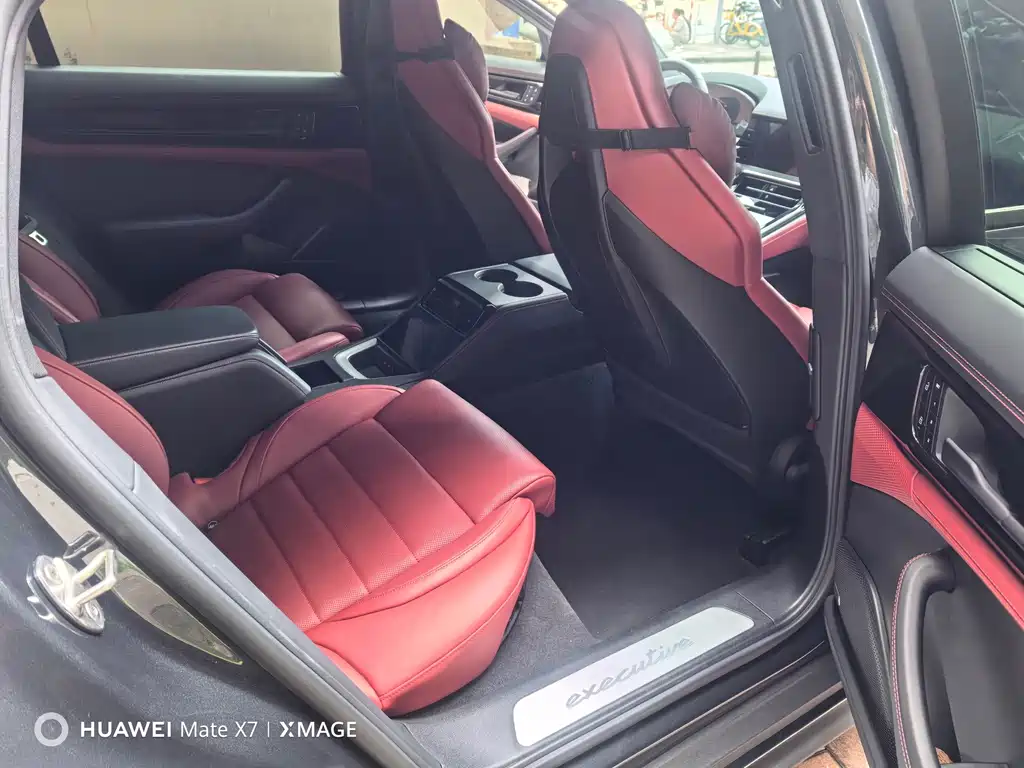 Porsche Panamera — миниатюра 3