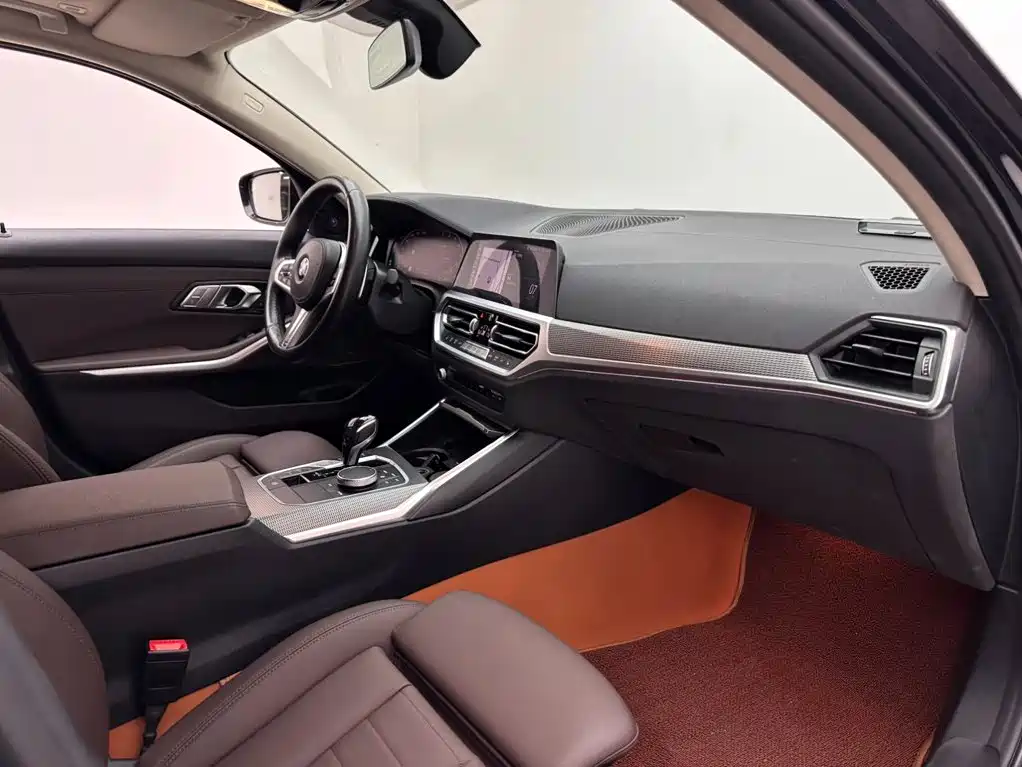 BMW 3 Series — миниатюра 11