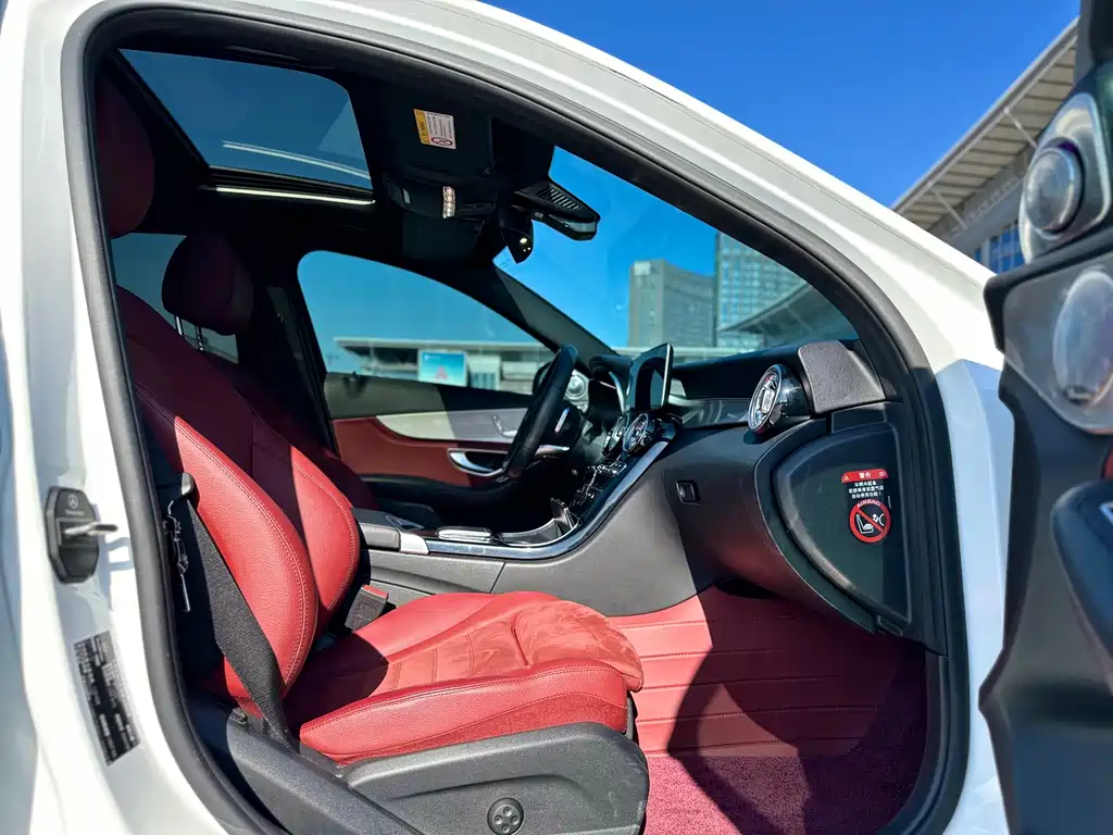 Mercedes-Benz C-Class — миниатюра 8