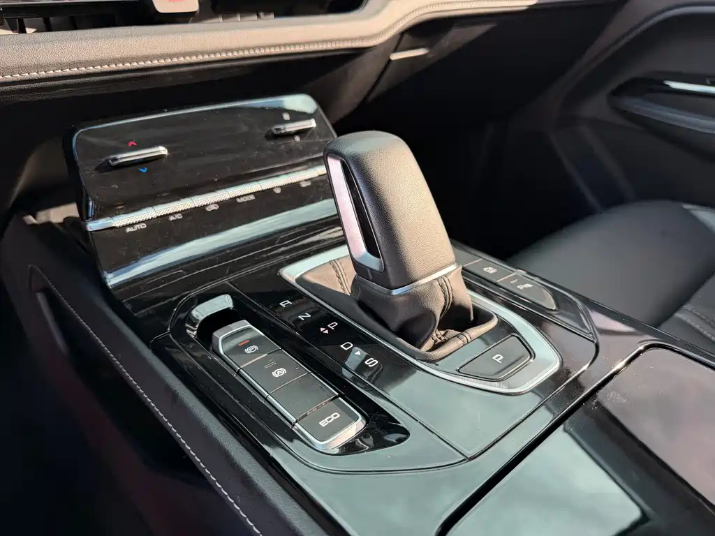 Wuling Victory — миниатюра 12