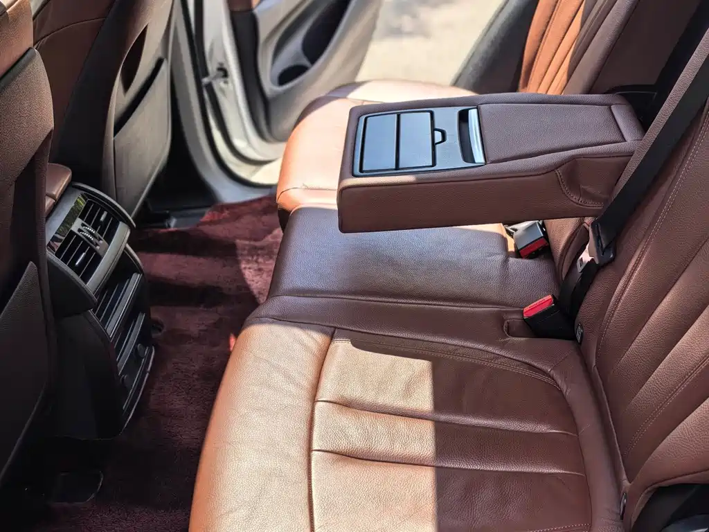 BMW X5 (Import) — миниатюра 12