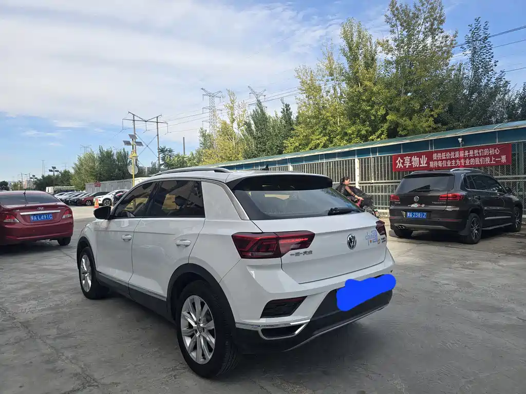 Volkswagen T-Roc — миниатюра 5