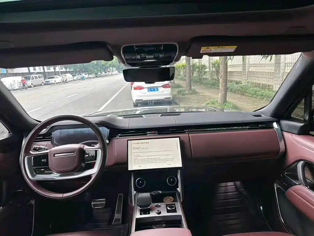 Land Rover Range Rover — миниатюра 8