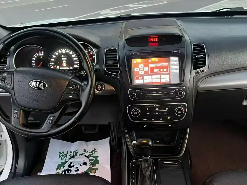 Kia Sorento — миниатюра 7