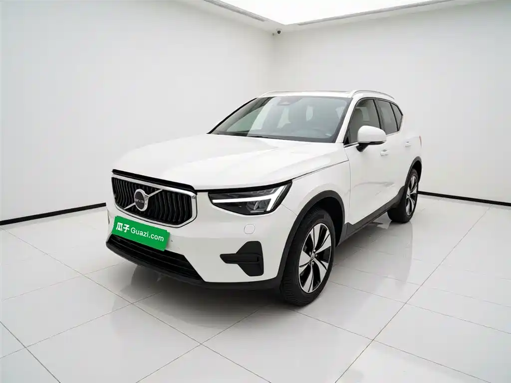 Volvo XC40 2024