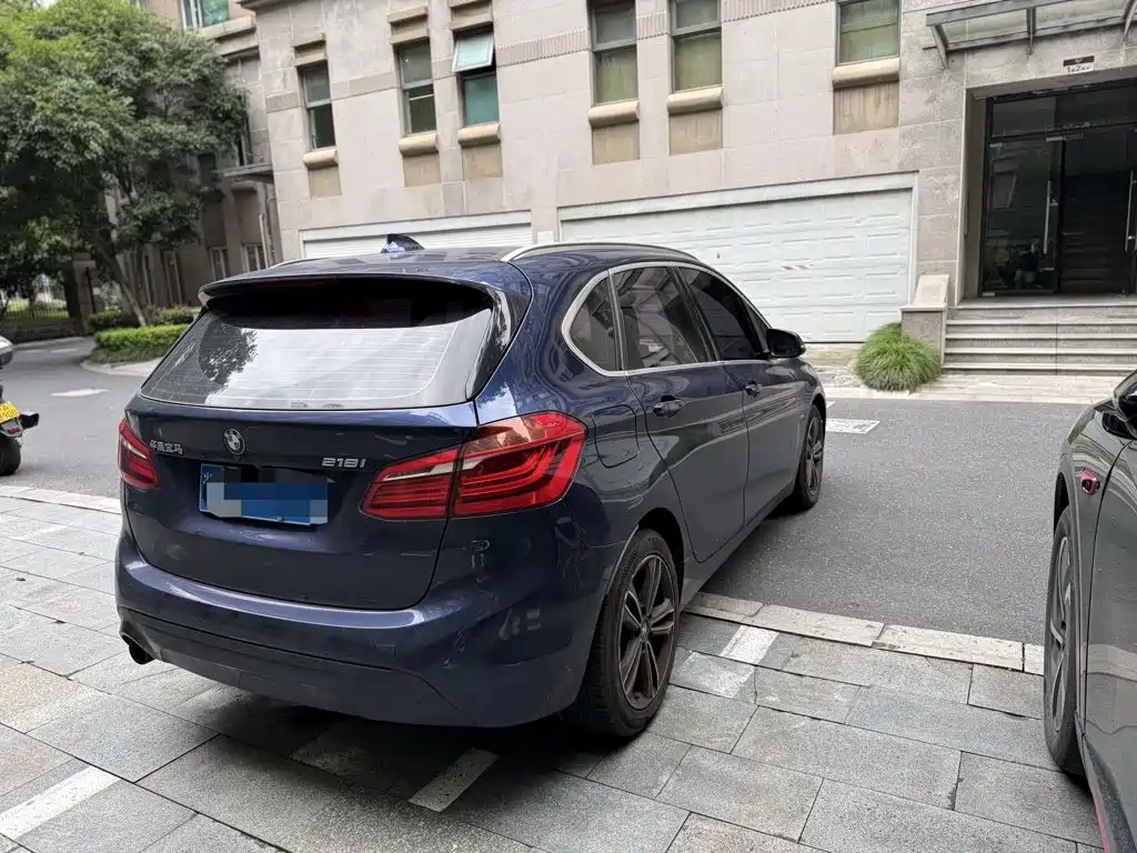 BMW 2 Series Active Tourer — миниатюра 7