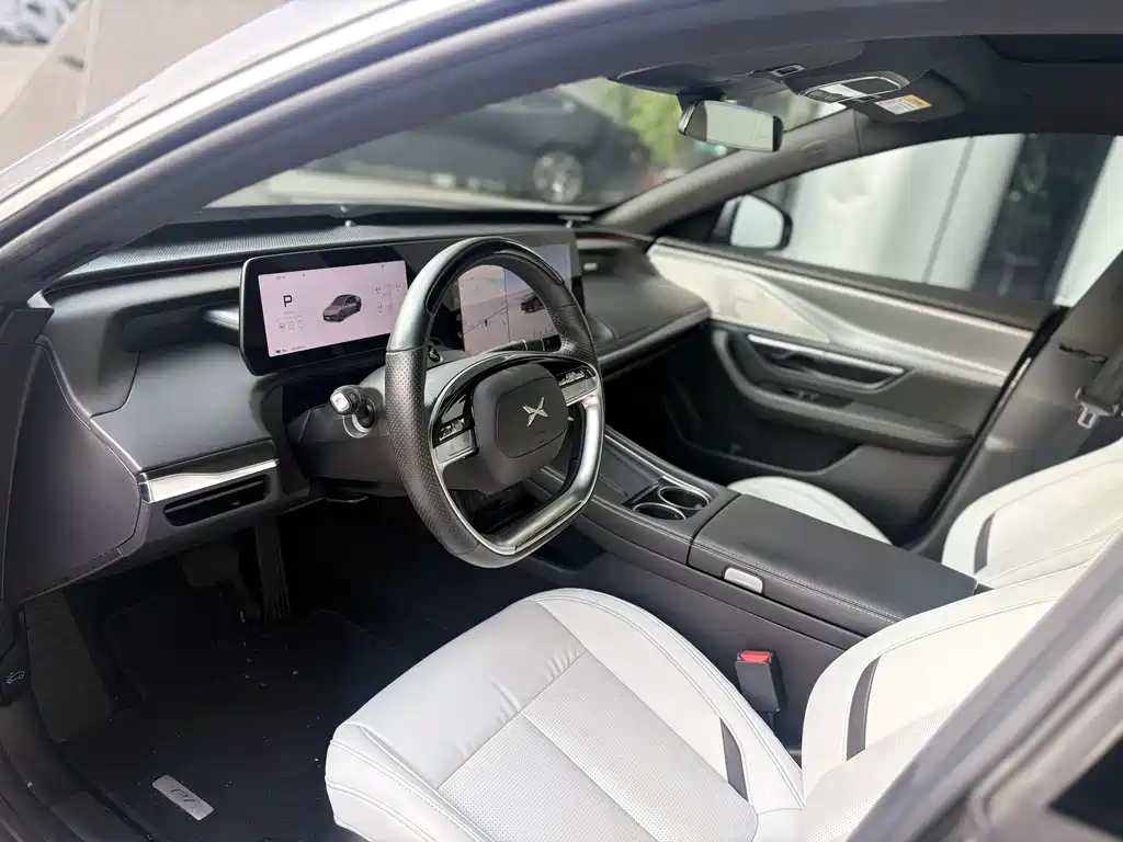XPeng P7 — миниатюра 4