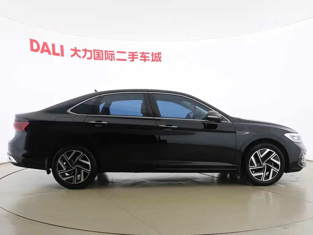 Volkswagen Sagitar — миниатюра 4