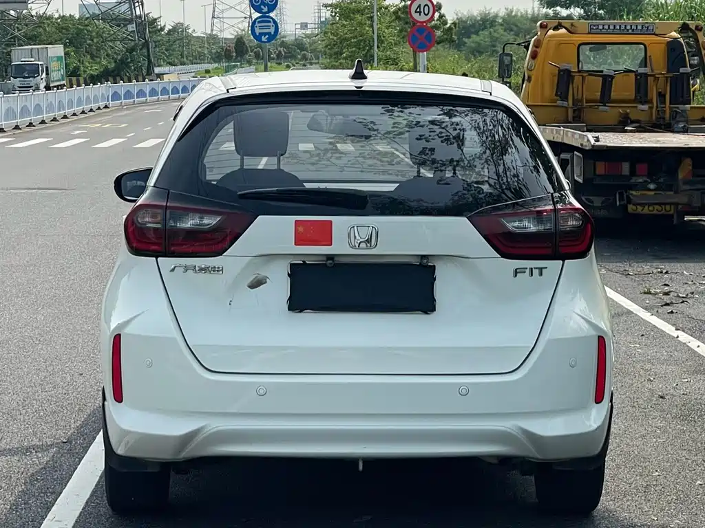 Honda Fit — миниатюра 8