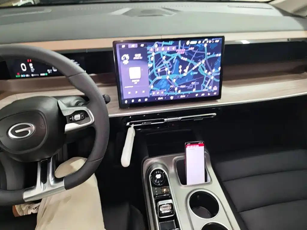 GAC Motor Trumpchi E8 PHEV — миниатюра 10