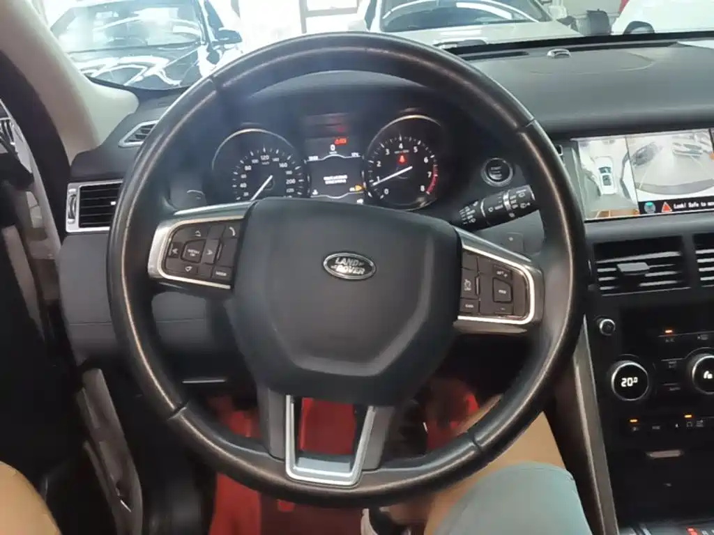 Land Rover Discovery Sport — миниатюра 11