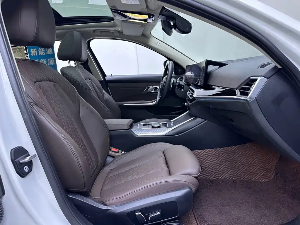 BMW 3 Series — миниатюра 12