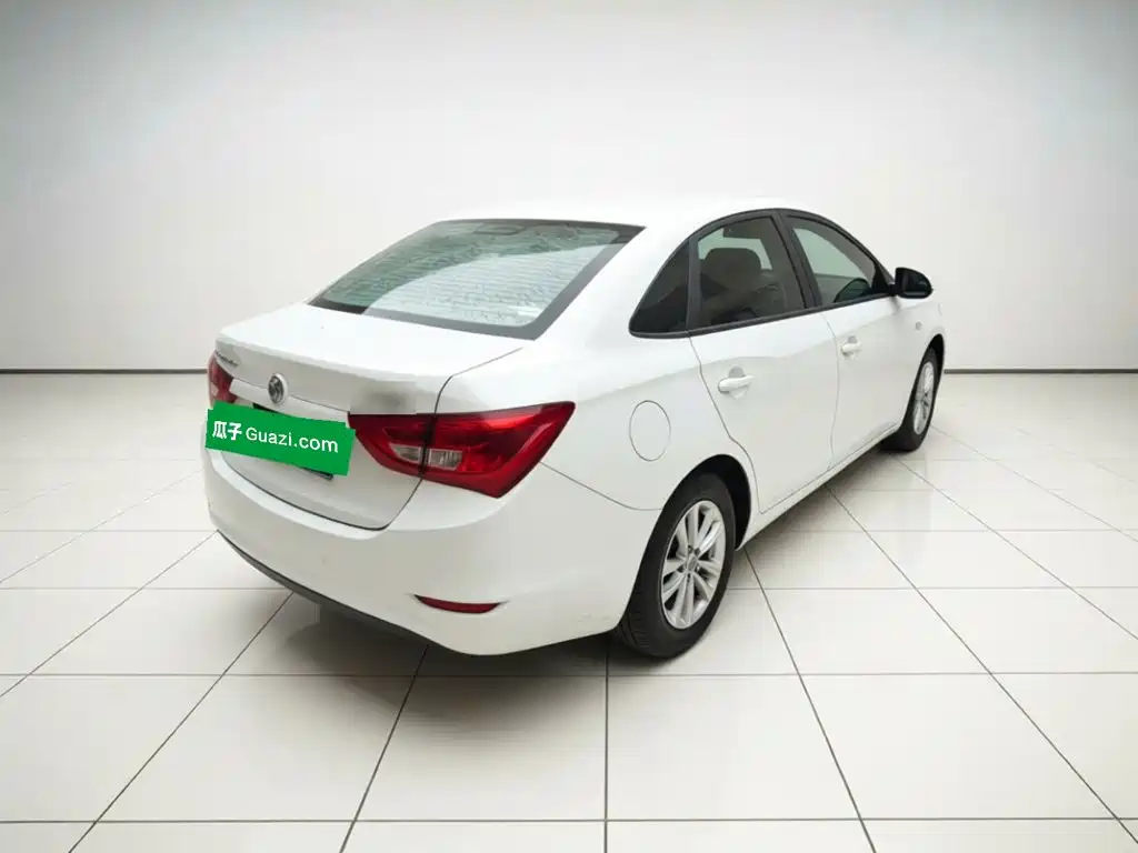Buick Excelle — миниатюра 4