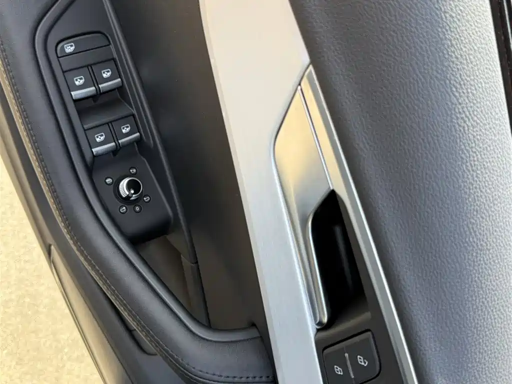 Audi A4L — миниатюра 6