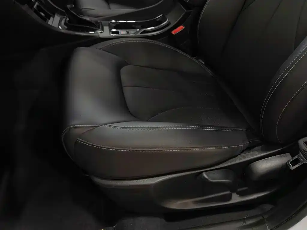 Geely Emgrand — миниатюра 20