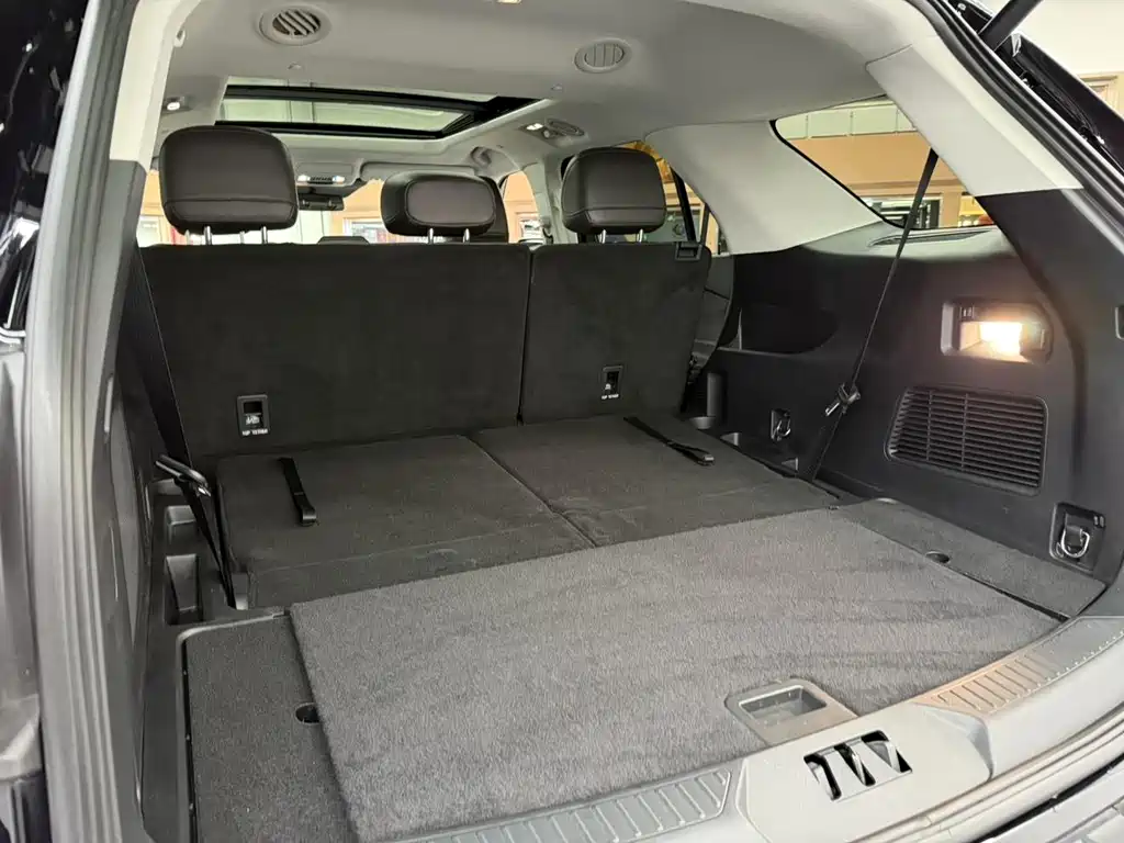 Ford Explorer — миниатюра 16