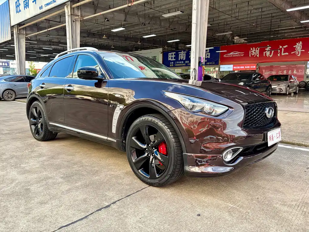 Infiniti QX70 — миниатюра 3