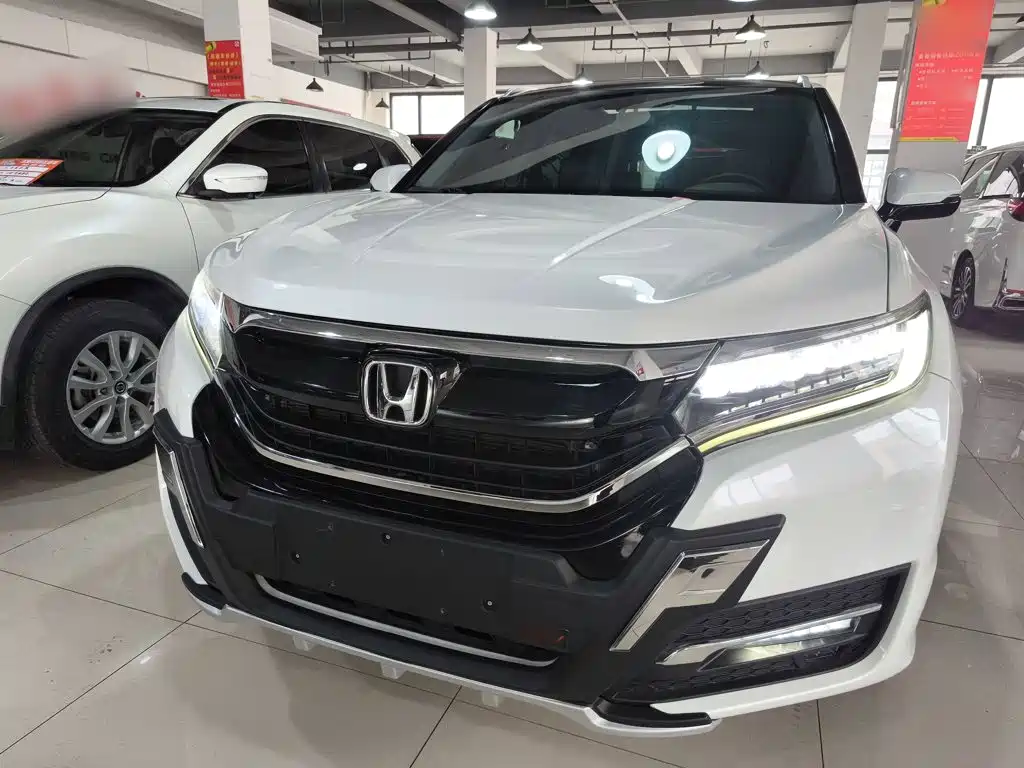 Honda UR-V 2017 370TURBO Luxury V