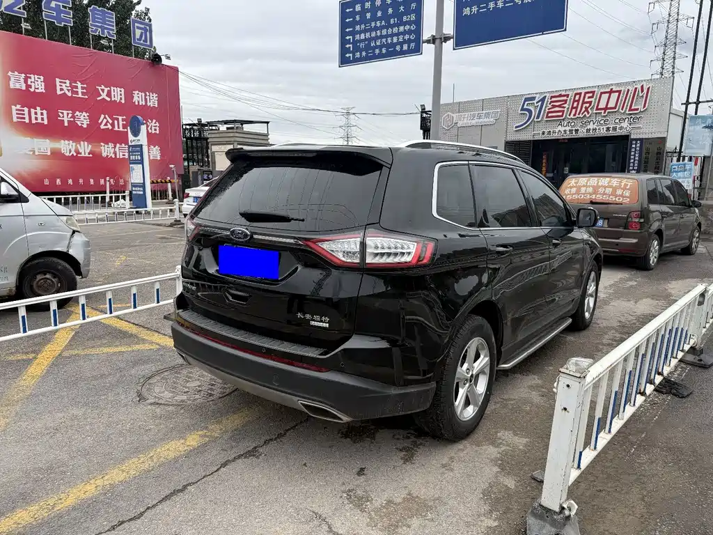 Ford Edge — миниатюра 9