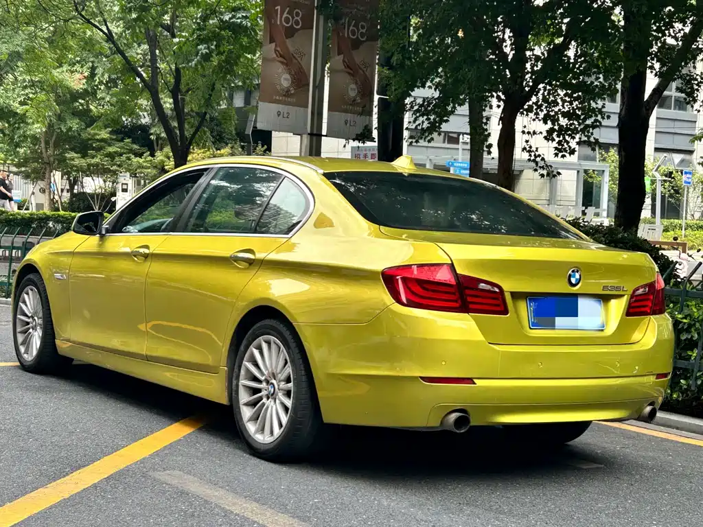 BMW 5 Series — миниатюра 6
