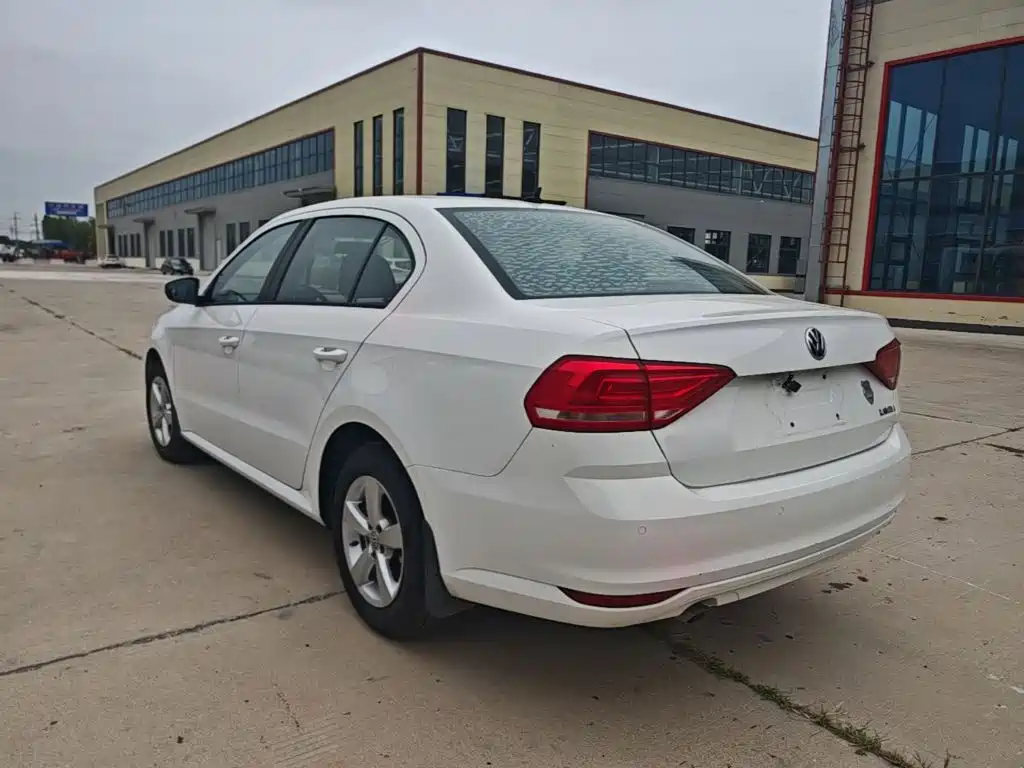 Volkswagen Lavida — миниатюра 23