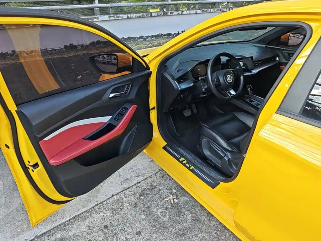 MG MG5 — миниатюра 16