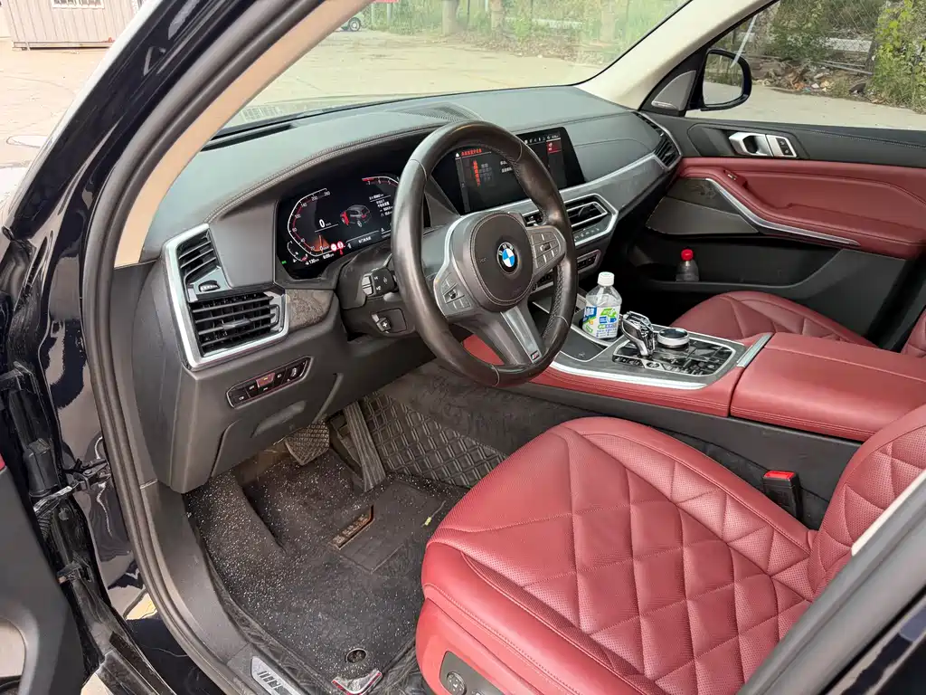 BMW X5 2022 xDrive 30Li Premium M Sport