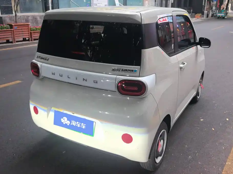 Wuling MINIEV — миниатюра 3