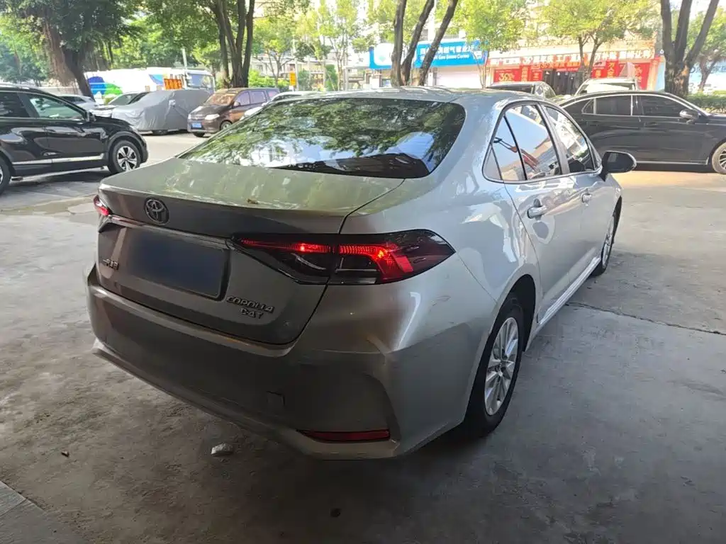 Toyota Corolla — миниатюра 7