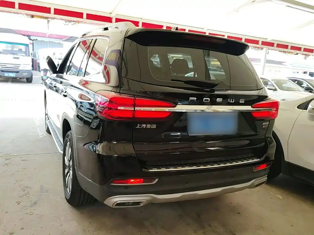 Roewe RX8 — миниатюра 5
