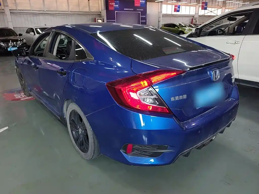 Honda Civic — миниатюра 5