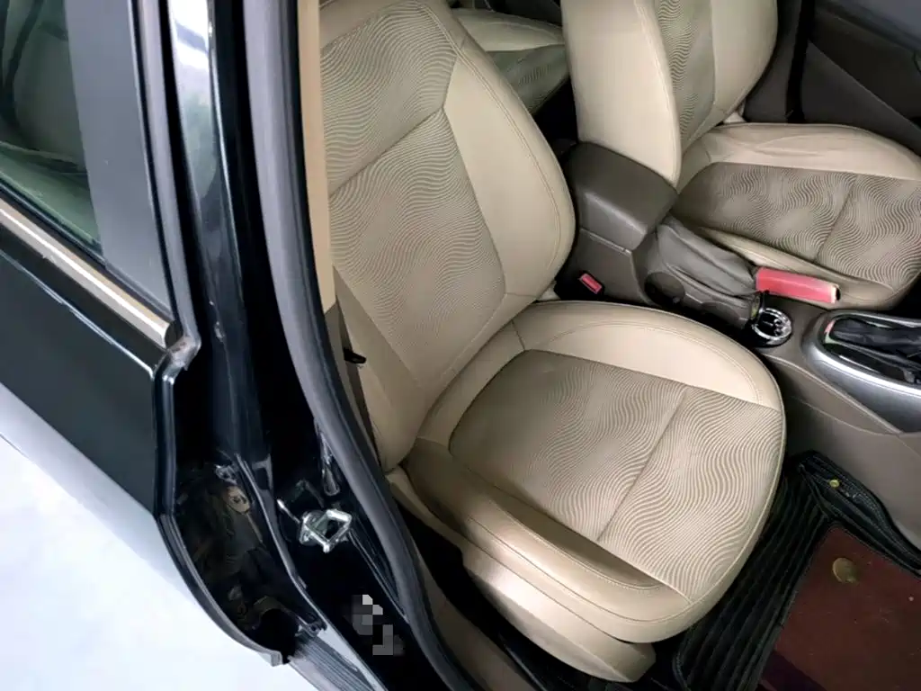 Buick Excelle — миниатюра 25