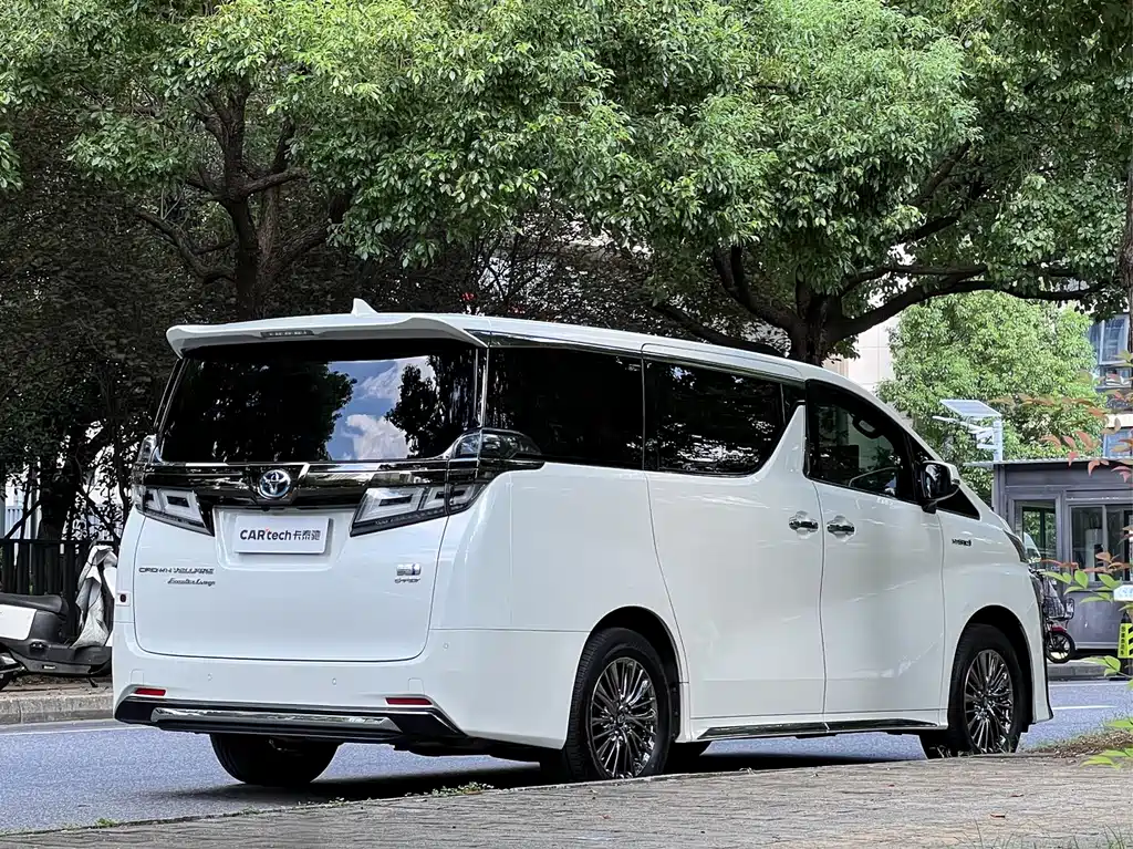 Toyota Vellfire — миниатюра 5