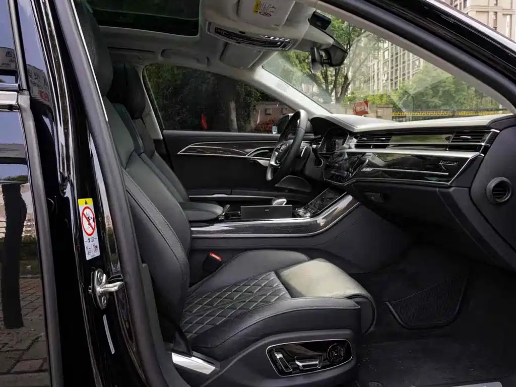 Audi S8 — миниатюра 11