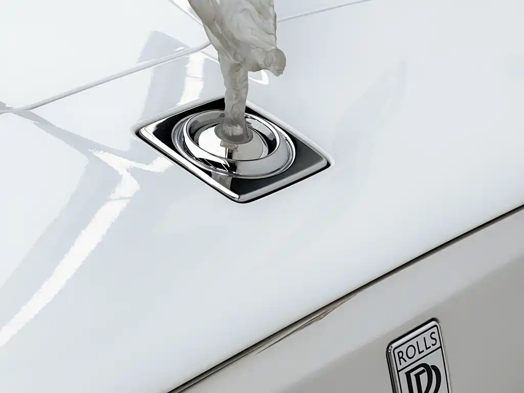 Rolls-Royce Cullinan — миниатюра 11