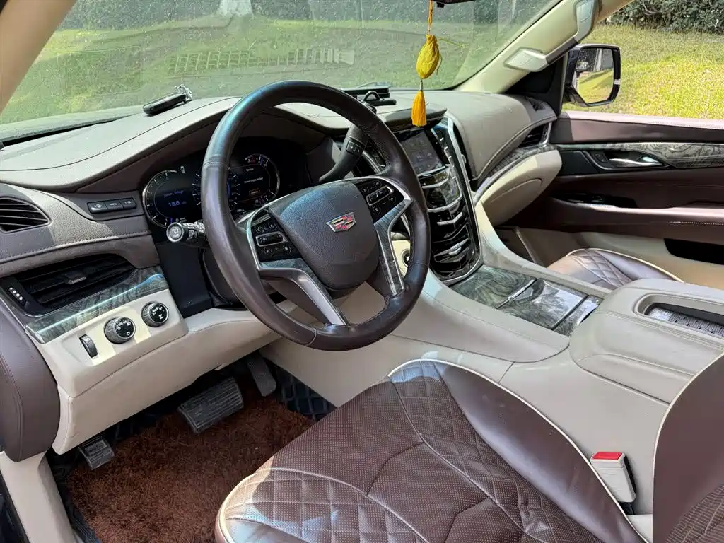 Cadillac Escalade 2017 6.2L