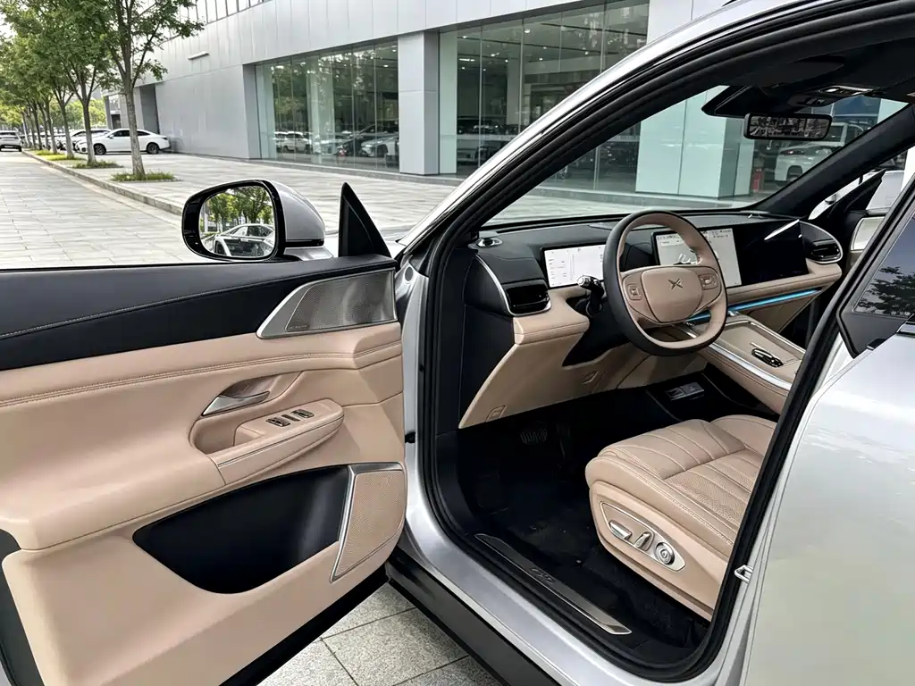 XPeng G9 — миниатюра 6