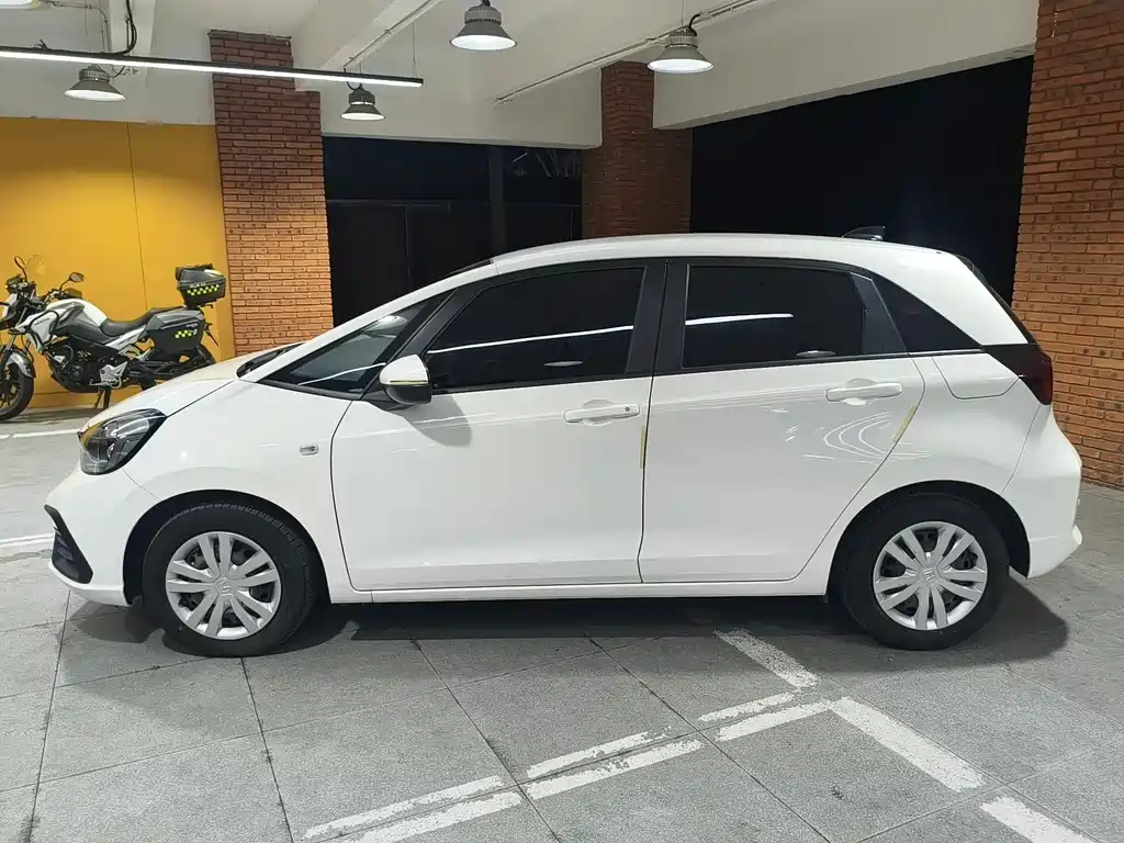 Honda Fit — миниатюра 2