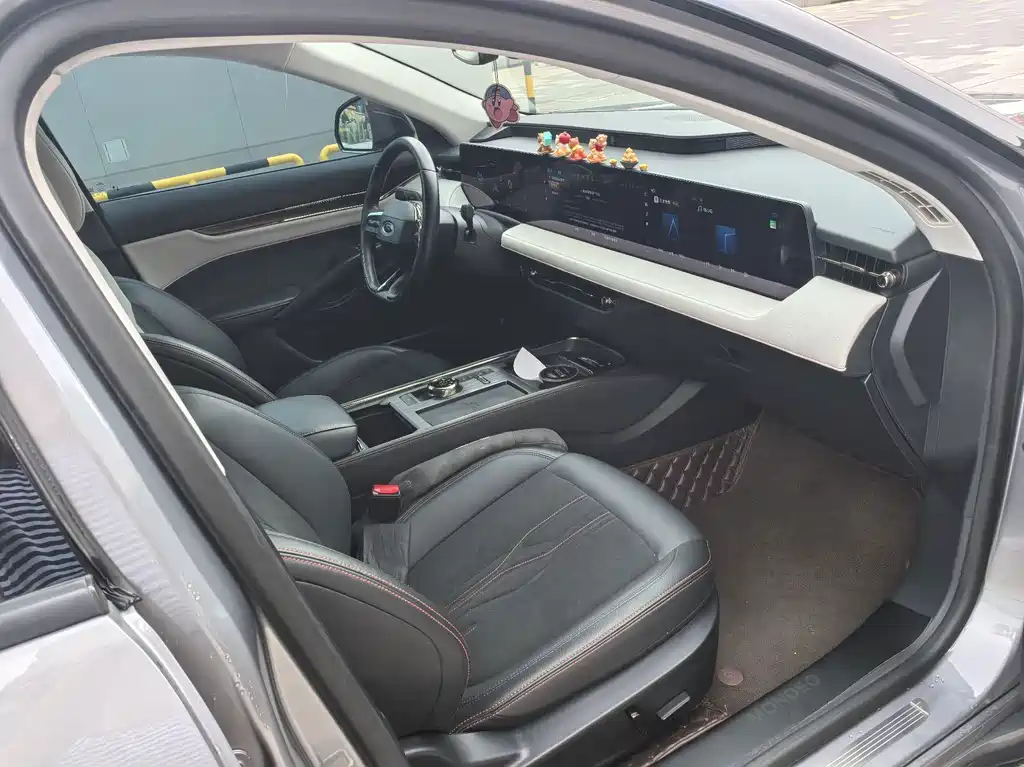 Ford Mondeo — миниатюра 12